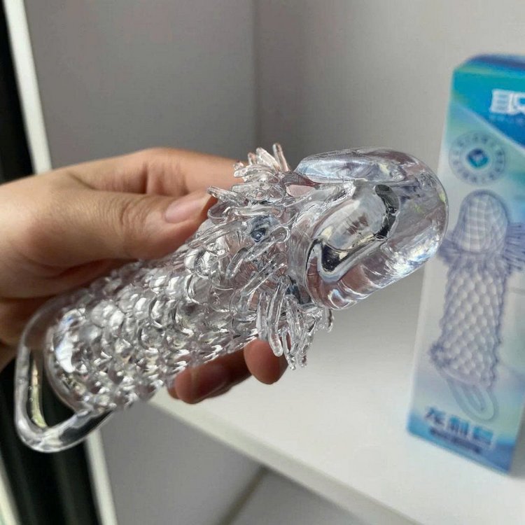 Hộp bao cao su đôn dên gai rồng có vòng khóa tinh