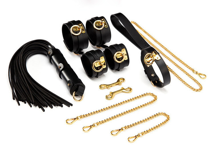 Bộ đồ chơi BDSM Bạo dâm giúp cặp đôi tăng cảm giác hưng phấn và kiểm soát bạn tình