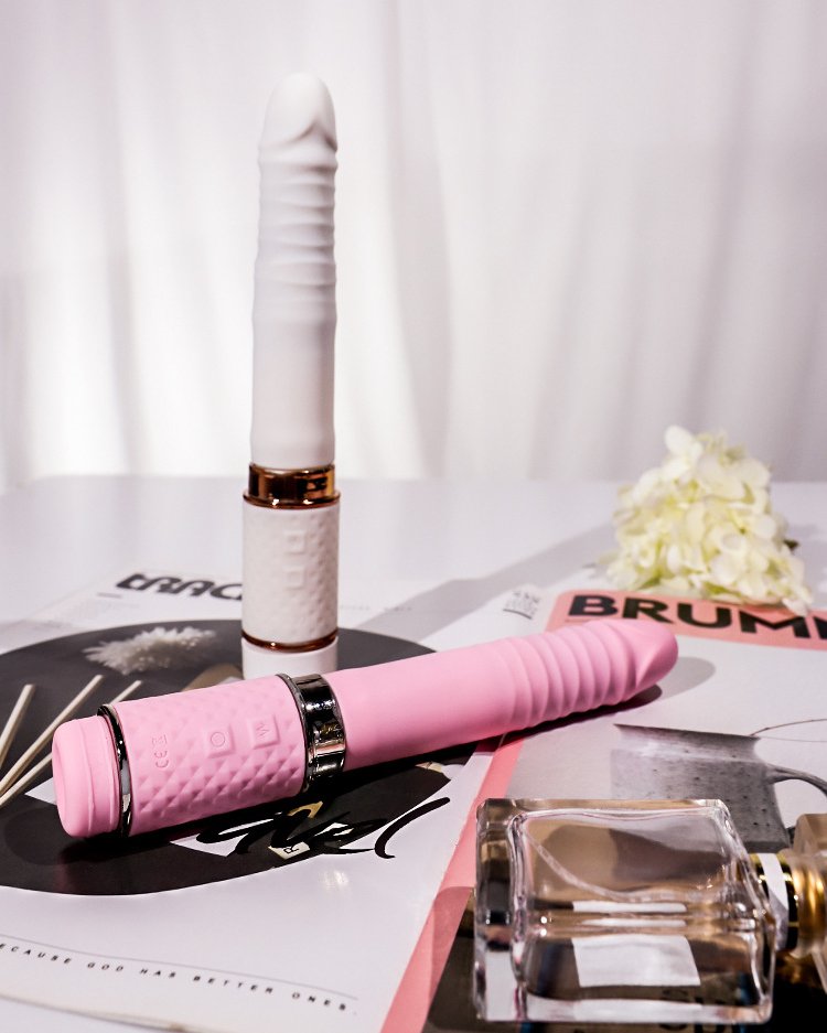 Dương vật giả silicon mềm mịn YEAIN FUN có chức năng thụt bú mút